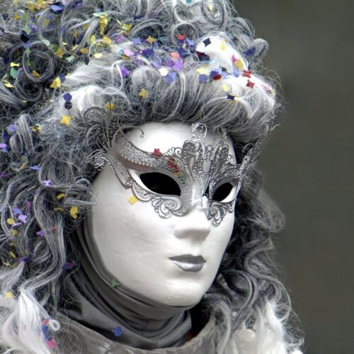 Maskеd Marvеls: Thе Artistry and History of Carnival Facе Paint